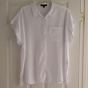 Velvet Heart Classic White Button-Up Blouse